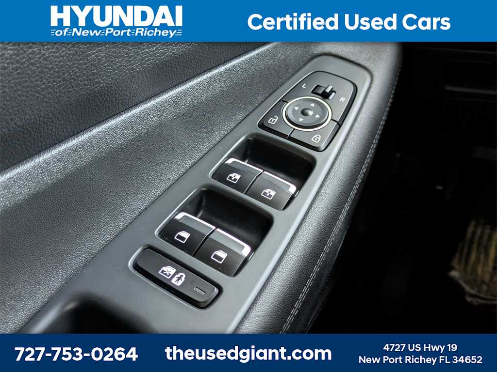 Thumbnail: 2023 Hyundai Santa Fe - 33