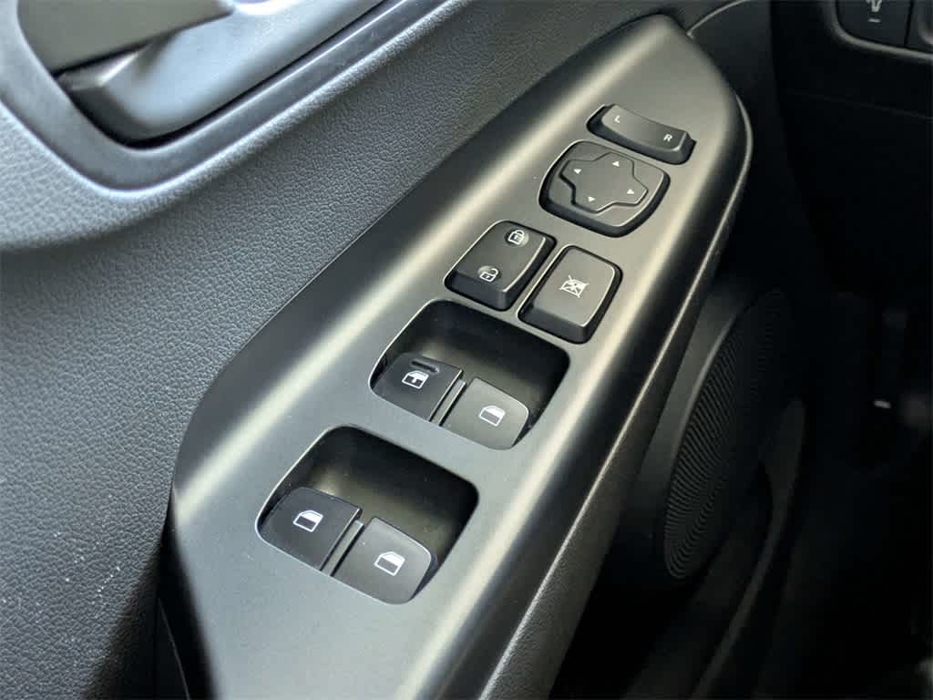 Thumbnail: 2021 Hyundai Kona - 25