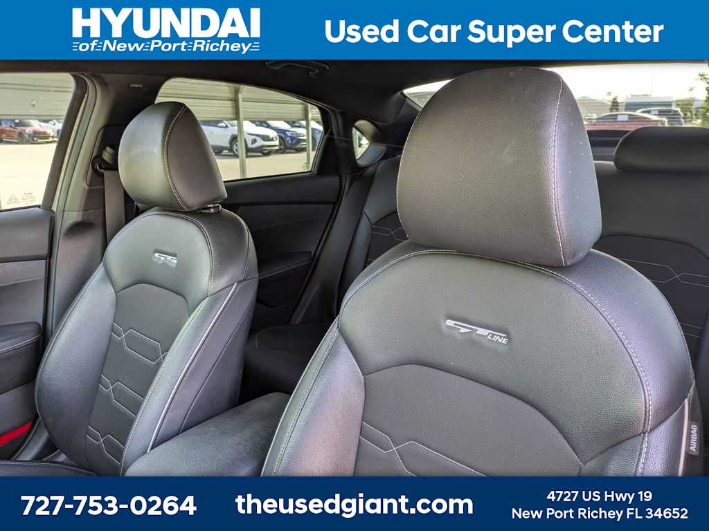 Thumbnail: 2022 Kia Forte - 7