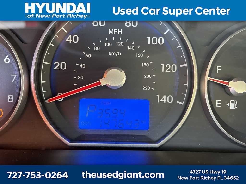 Thumbnail: 2010 Hyundai Santa Fe - 13