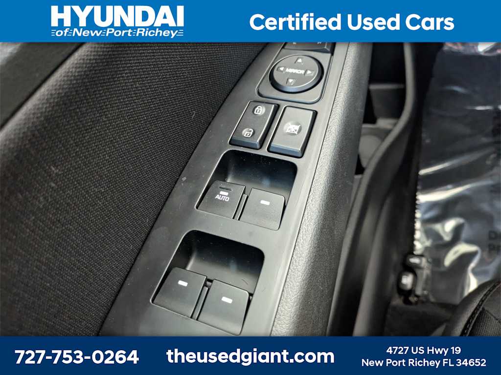 Thumbnail: 2019 Hyundai Elantra - 24