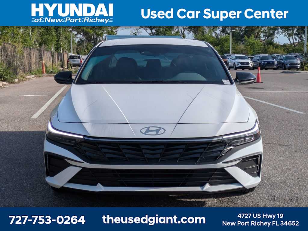 Thumbnail: 2025 Hyundai Elantra - 8