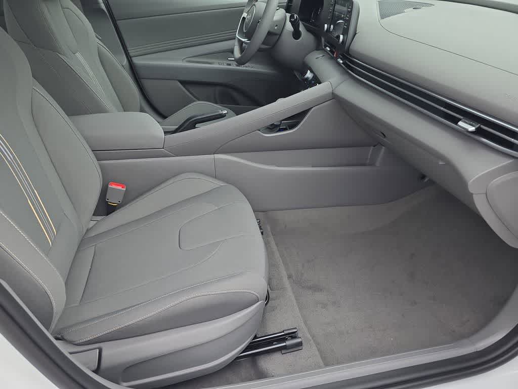 Thumbnail: 2026 Hyundai Elantra - 22