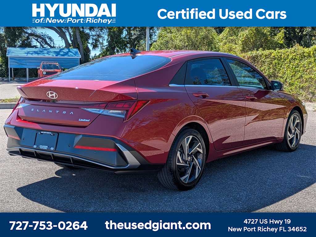 Thumbnail: 2024 Hyundai Elantra - 5