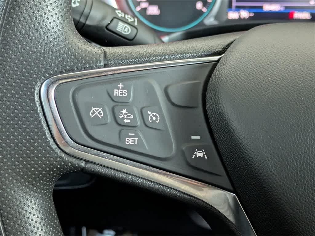 Thumbnail: 2021 Chevrolet Equinox - 30