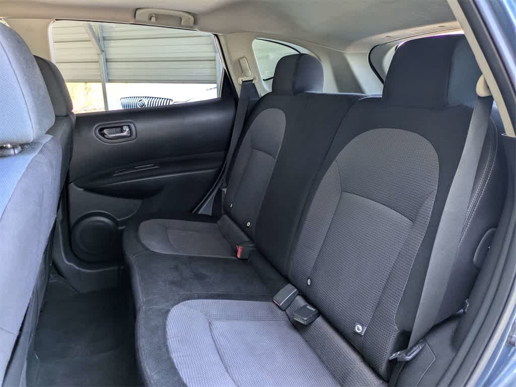 Thumbnail: 2013 Nissan Rogue - 15