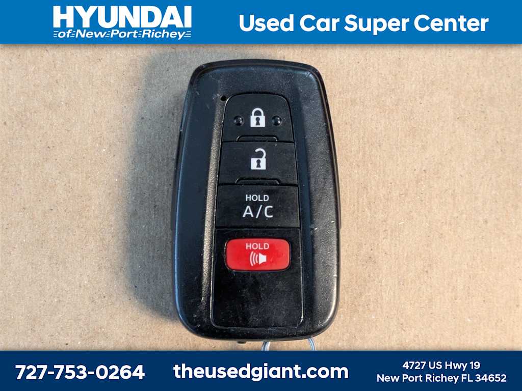 Thumbnail: 2022 Toyota Prius Prime - 37