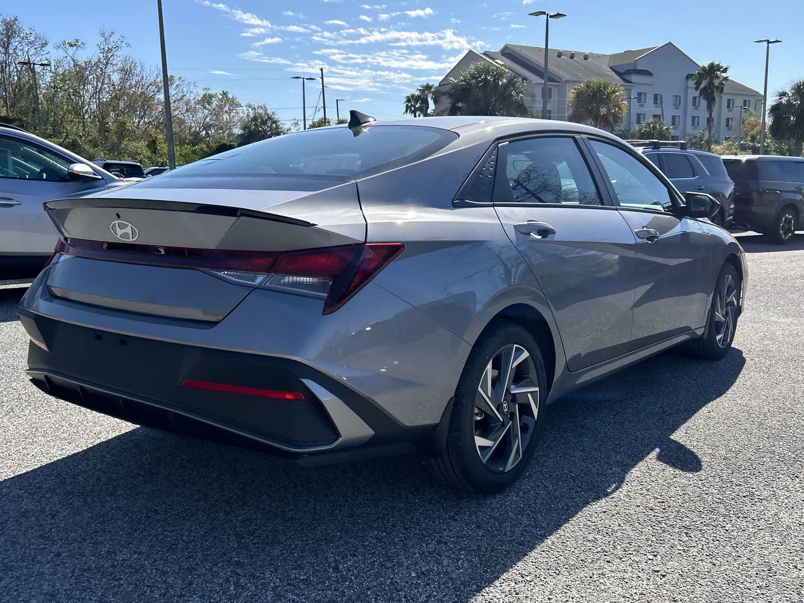 Thumbnail: 2025 Hyundai Elantra - 6