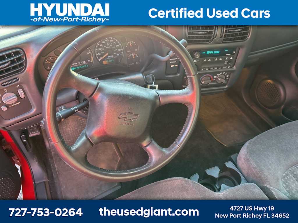 Thumbnail: 2002 Chevrolet S-10 - 10