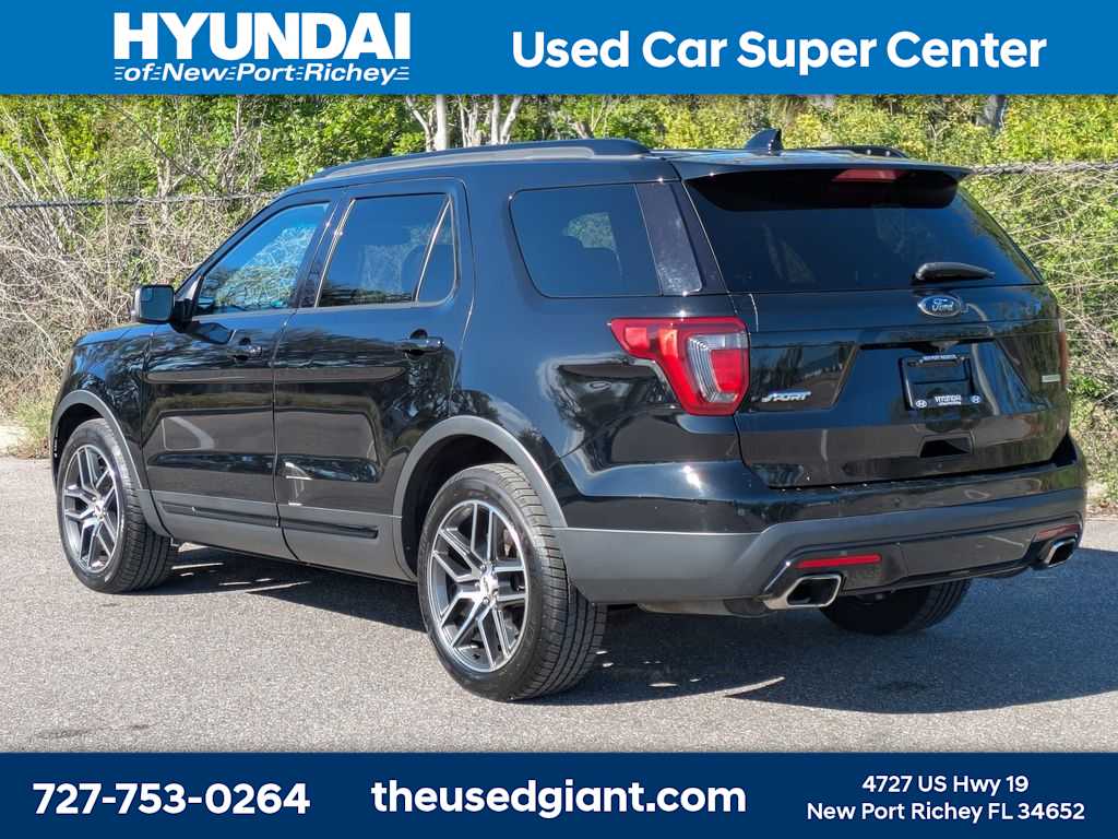 Thumbnail: 2016 Ford Explorer - 3