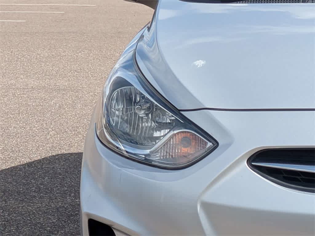 Thumbnail: 2013 Hyundai Accent - 9