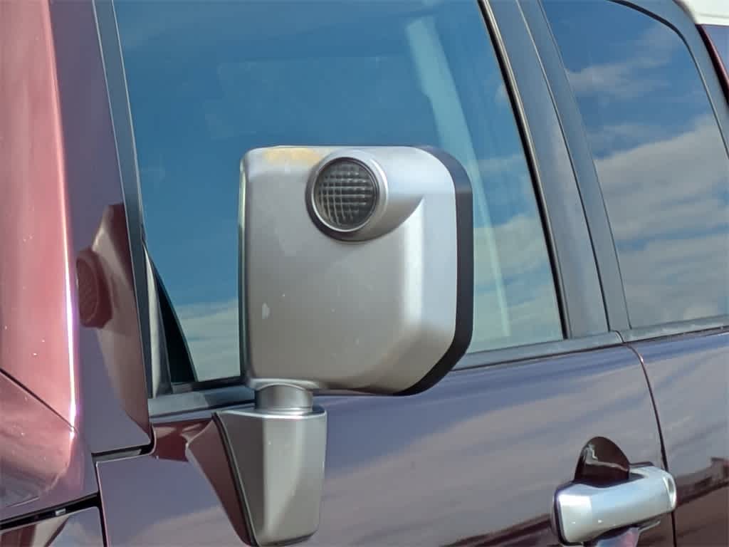 Thumbnail: 2007 Toyota FJ Cruiser - 11