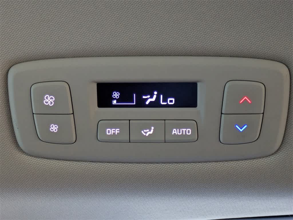 Thumbnail: 2023 Kia Carnival - 23