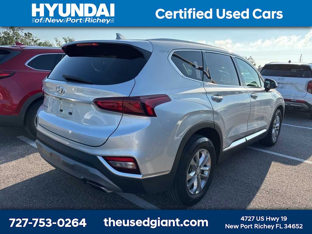 Thumbnail: 2019 Hyundai Santa Fe - 3