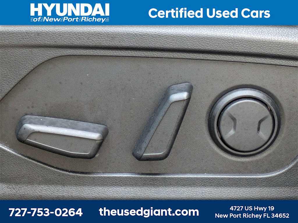 Thumbnail: 2023 Hyundai Santa Cruz - 21