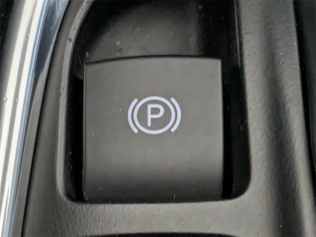 Thumbnail: 2017 Chevrolet Volt - 23