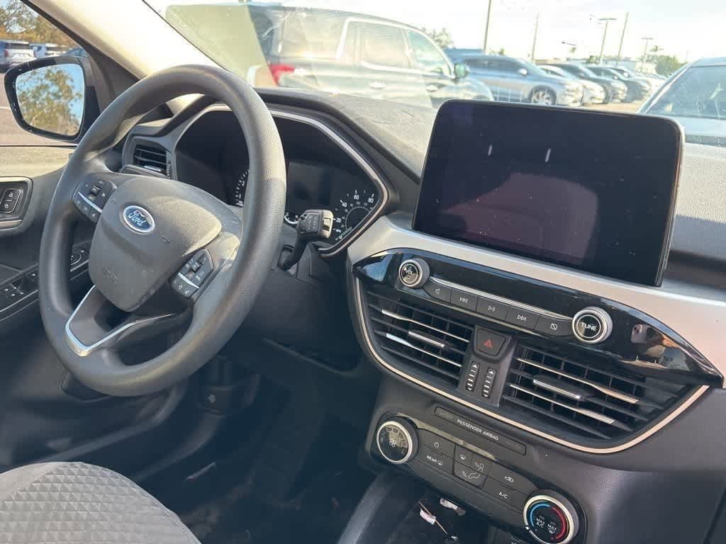 Thumbnail: 2022 Ford Escape - 7