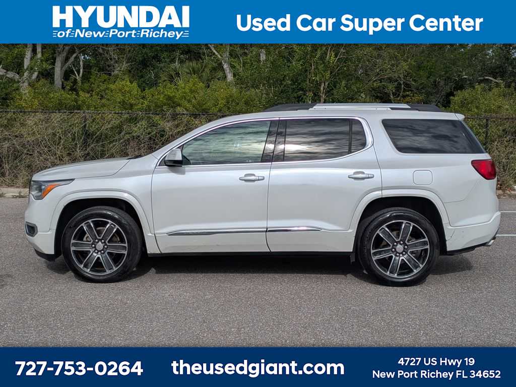 Thumbnail: 2017 GMC Acadia - 2