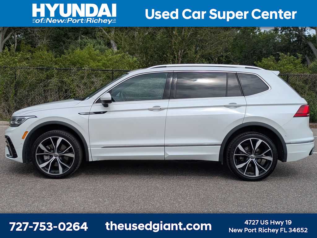 Thumbnail: 2023 Volkswagen Tiguan - 2