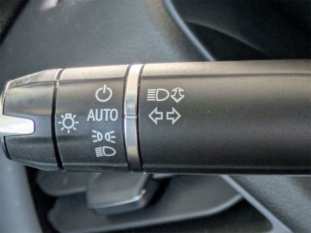 Thumbnail: 2021 Cadillac CT4 - 31