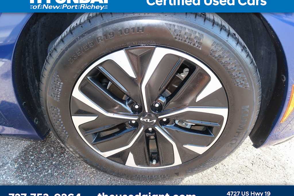 Thumbnail: 2024 Kia EV6 - 6