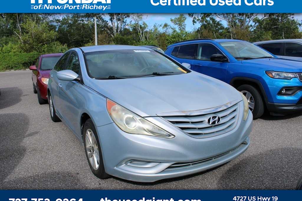 Thumbnail: 2011 Hyundai Sonata - 4