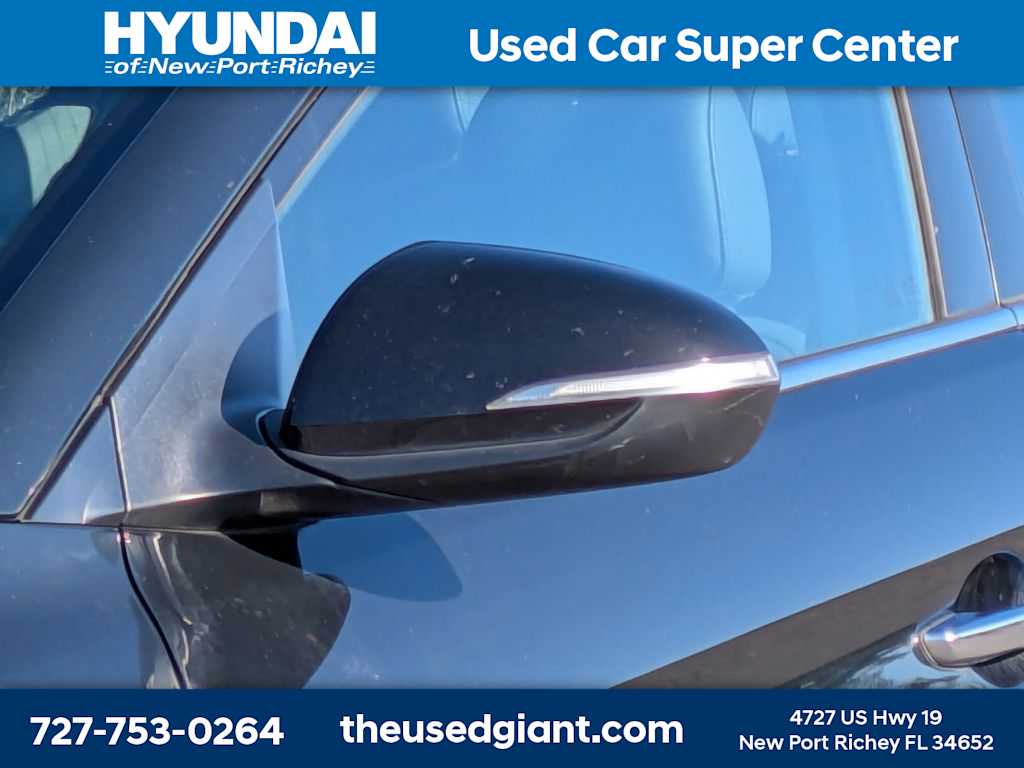 Thumbnail: 2017 Hyundai Elantra - 11