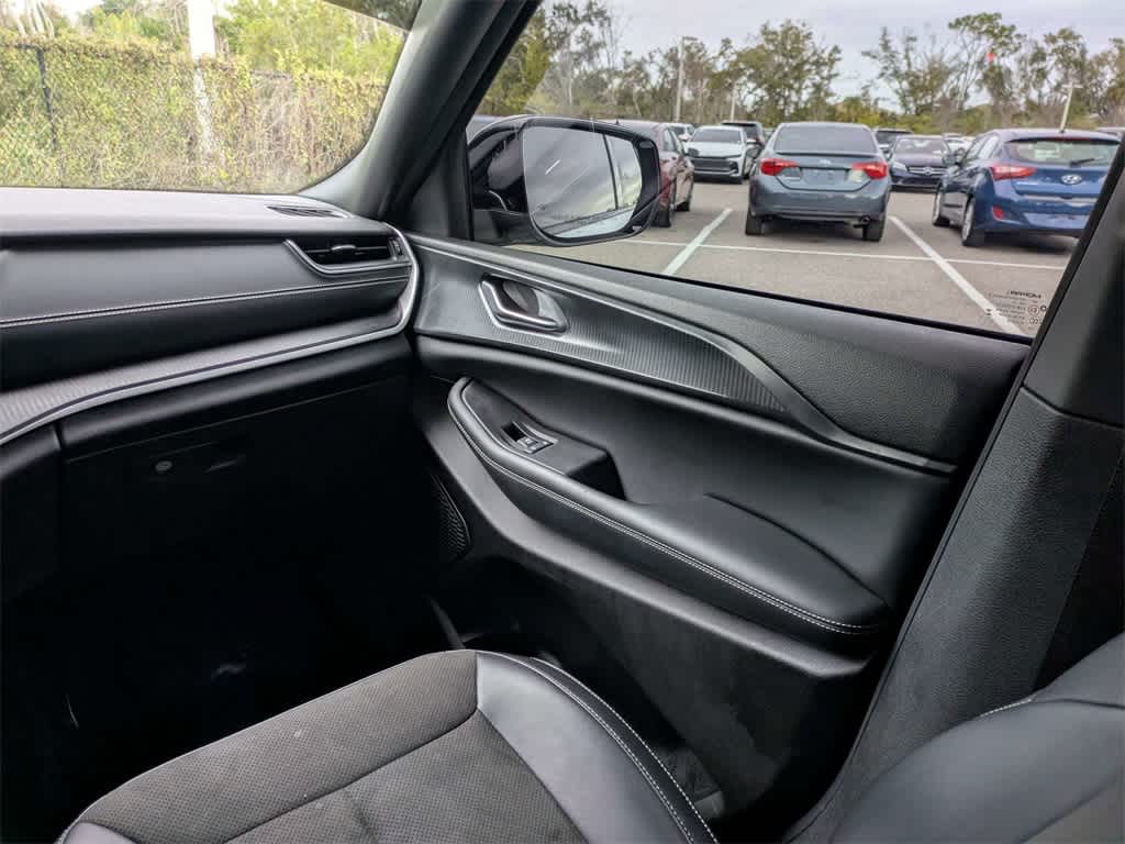 Thumbnail: 2023 Jeep Grand Cherokee L - 23