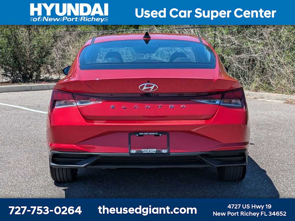 Thumbnail: 2023 Hyundai Elantra - 4