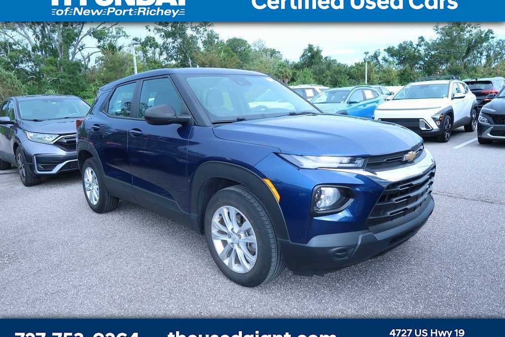 Thumbnail: 2023 Chevrolet TrailBlazer - 4