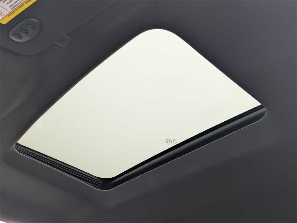 Thumbnail: 2015 Ford Explorer - 28