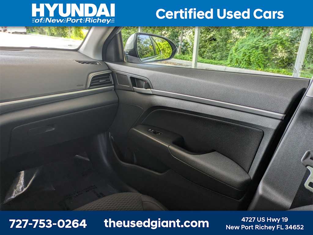 Thumbnail: 2019 Hyundai Elantra - 16
