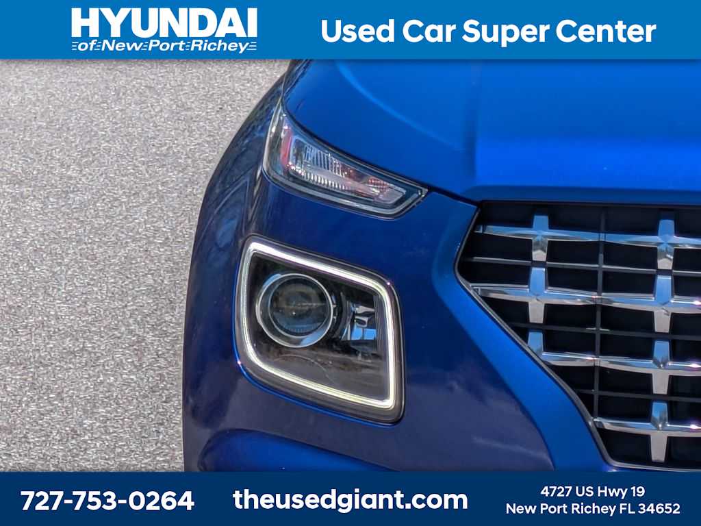 Thumbnail: 2022 Hyundai Venue - 9