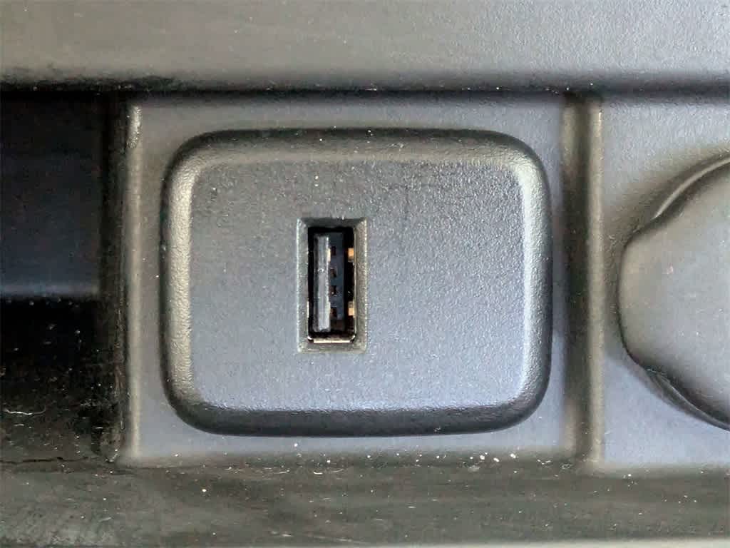 Thumbnail: 2017 Chevrolet Traverse - 33