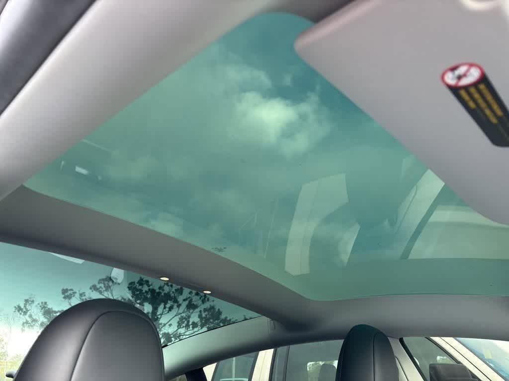 Thumbnail: 2023 Tesla Model 3 - 8