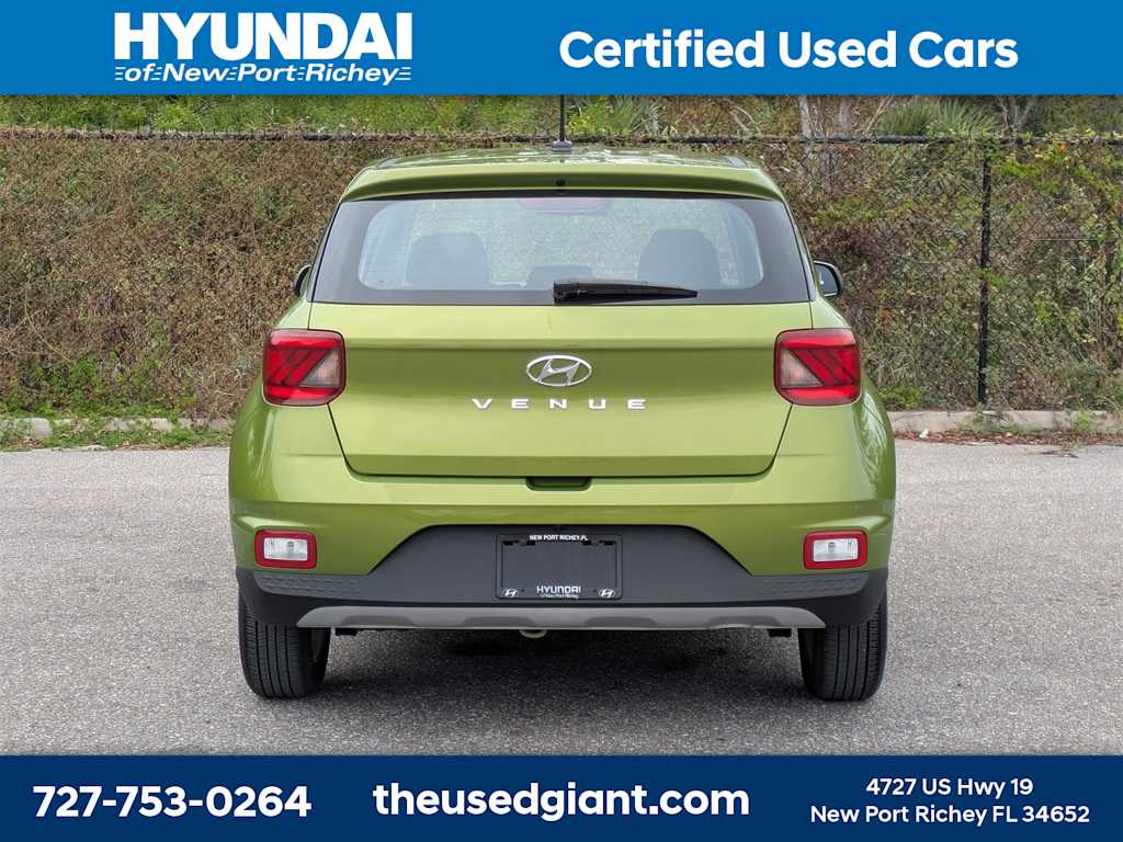 Thumbnail: 2023 Hyundai Venue - 4