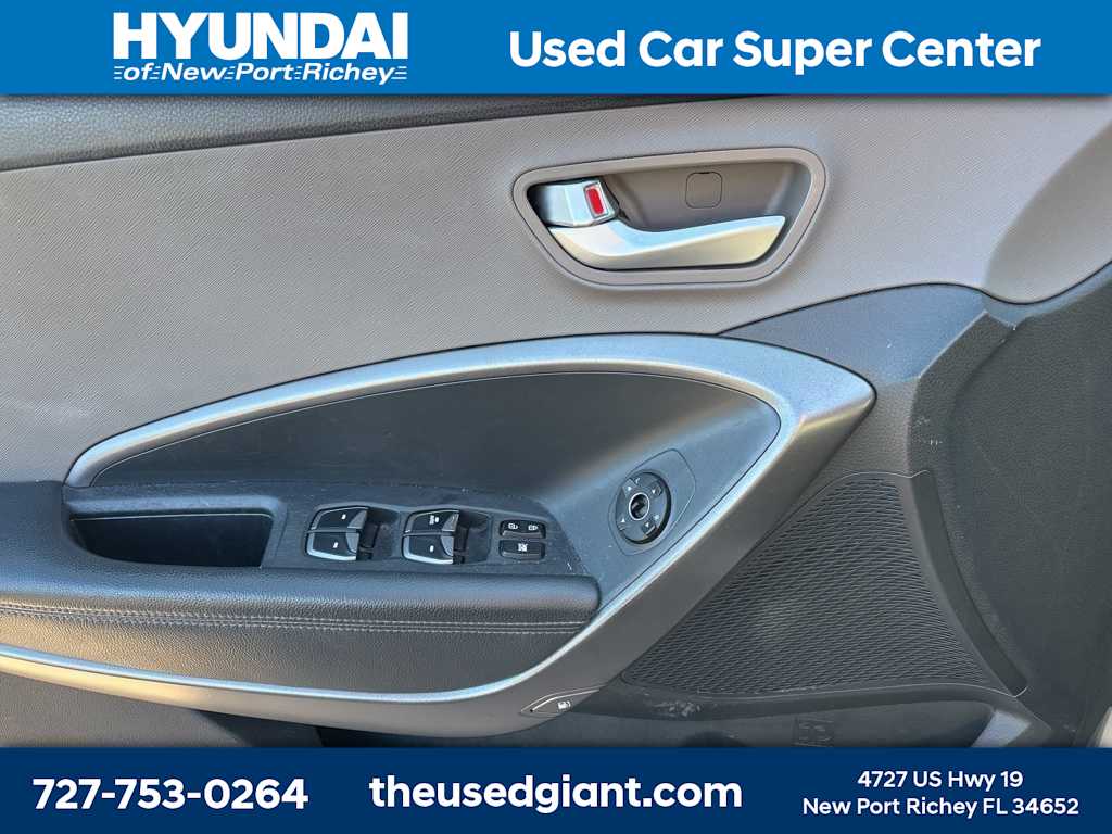 Thumbnail: 2013 Hyundai Santa Fe - 10