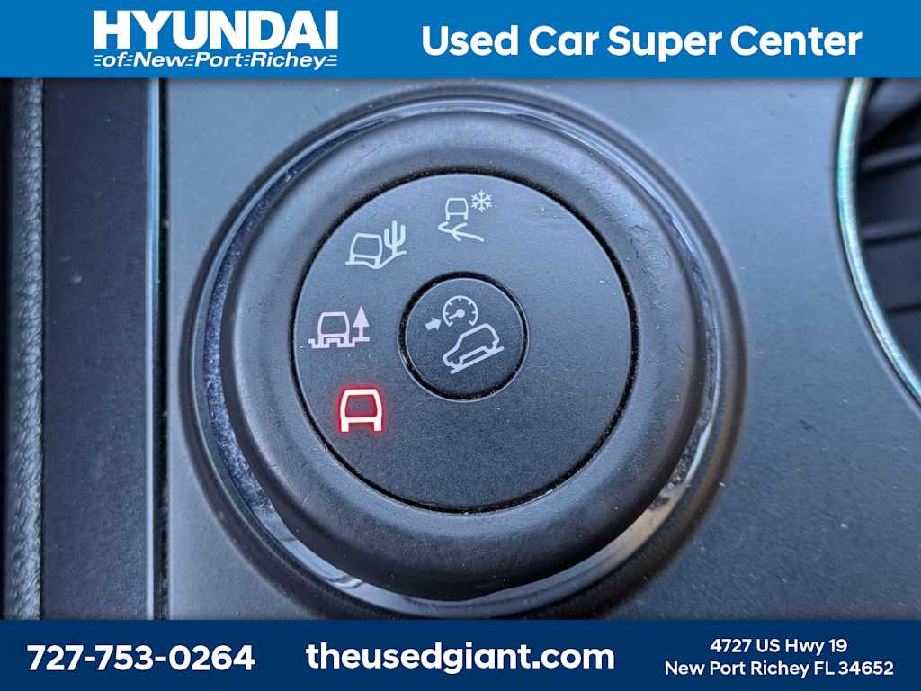 Thumbnail: 2016 Ford Explorer - 32