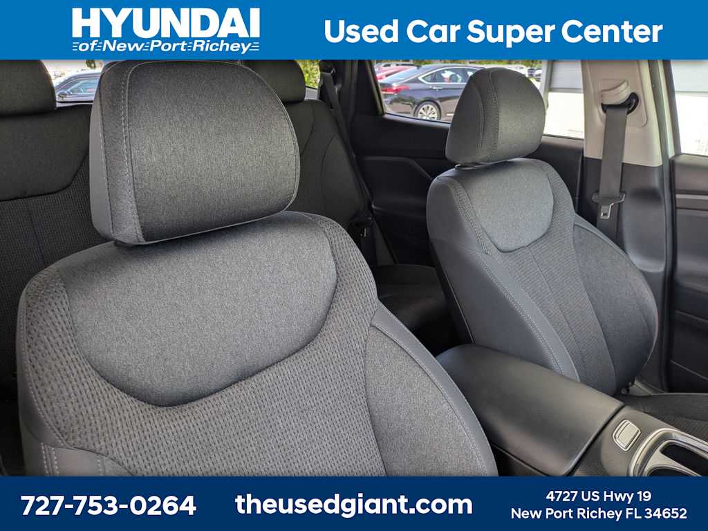 Thumbnail: 2021 Hyundai Santa Fe - 6