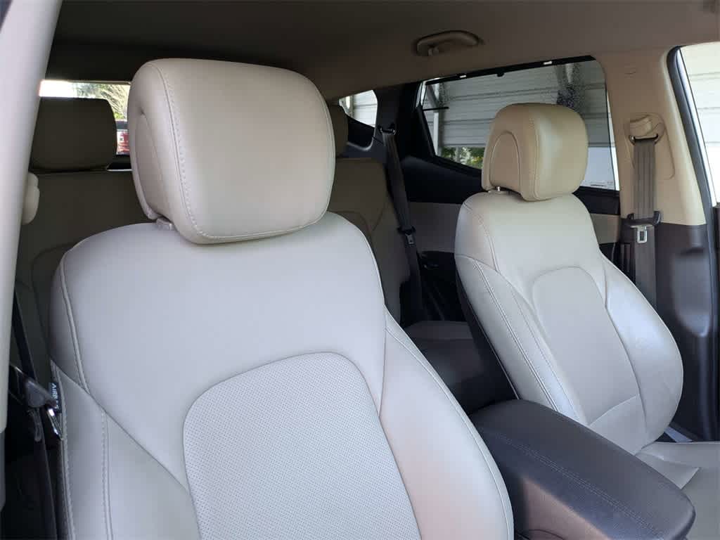 Thumbnail: 2017 Hyundai Santa Fe - 6