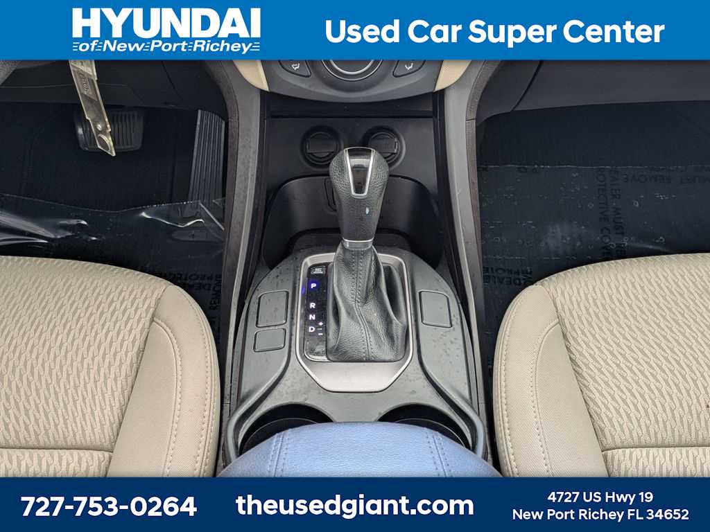 Thumbnail: 2016 Hyundai Santa Fe - 21