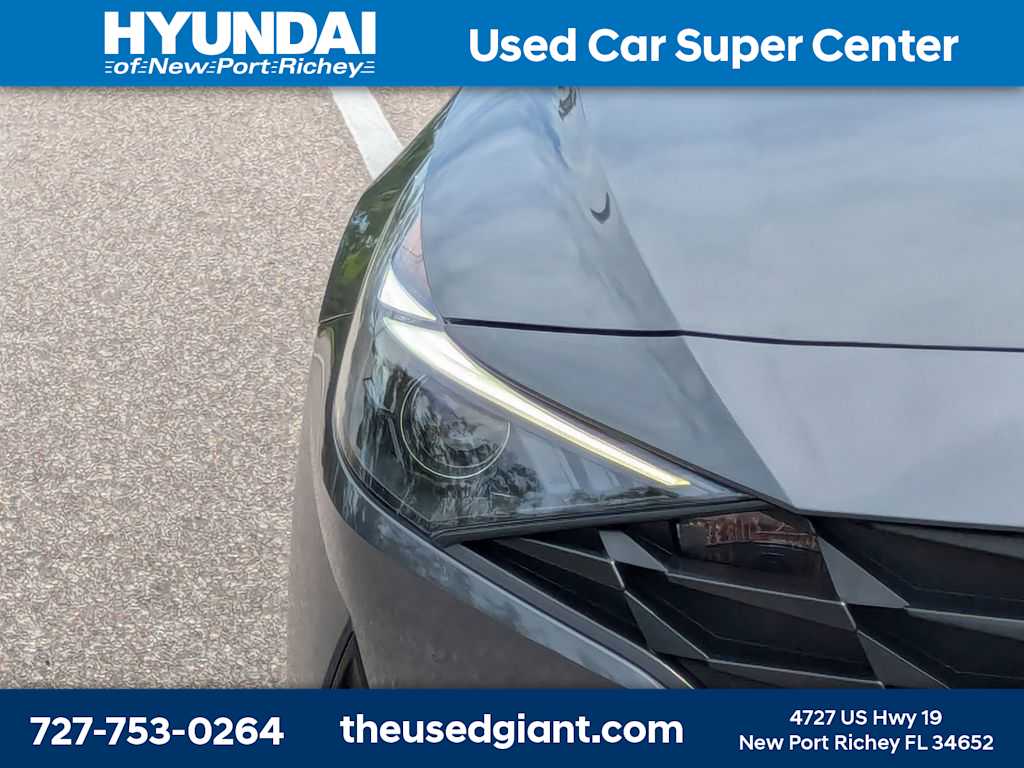 Thumbnail: 2023 Hyundai Elantra - 8