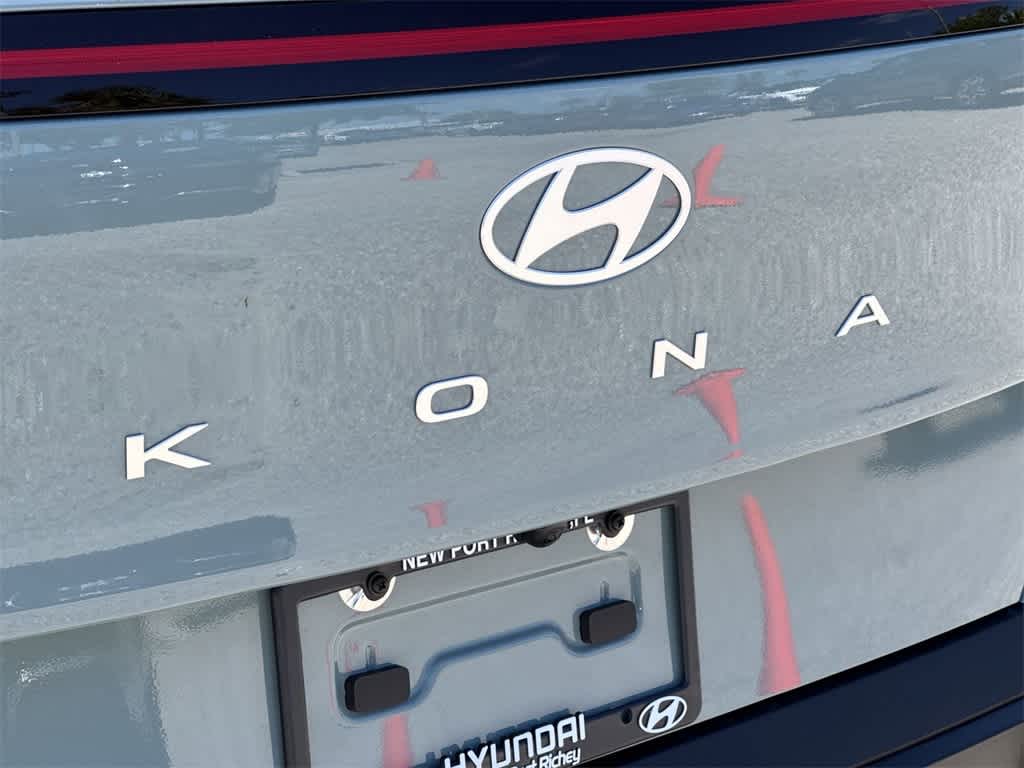 2025 Hyundai Kona SEL 11