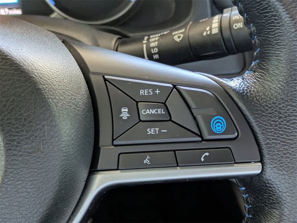 Thumbnail: 2018 Nissan Leaf - 32