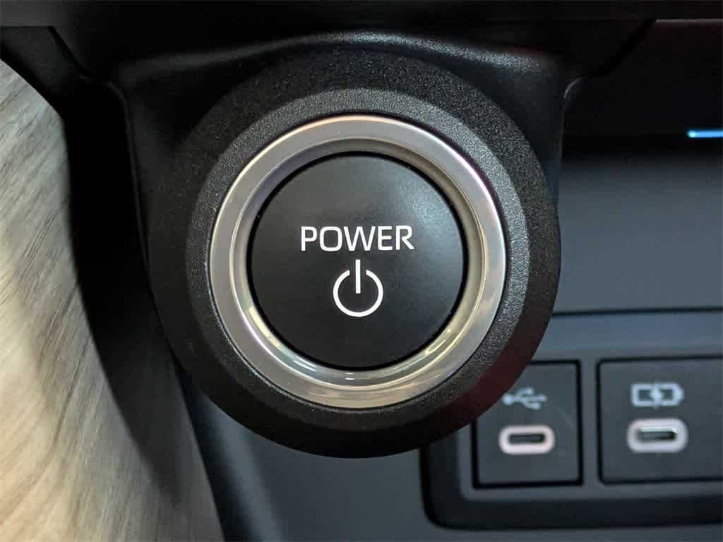 Thumbnail: 2024 Toyota Venza - 42