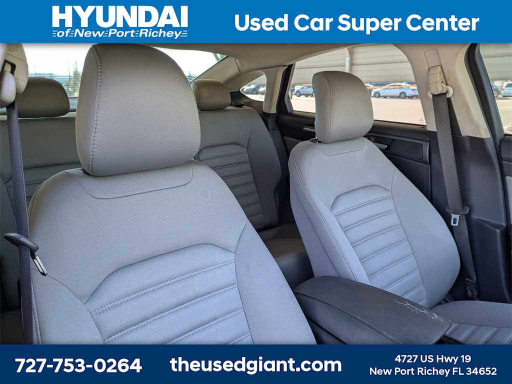 Thumbnail: 2013 Ford Fusion - 6