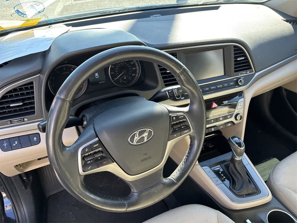 Thumbnail: 2018 Hyundai Elantra - 10