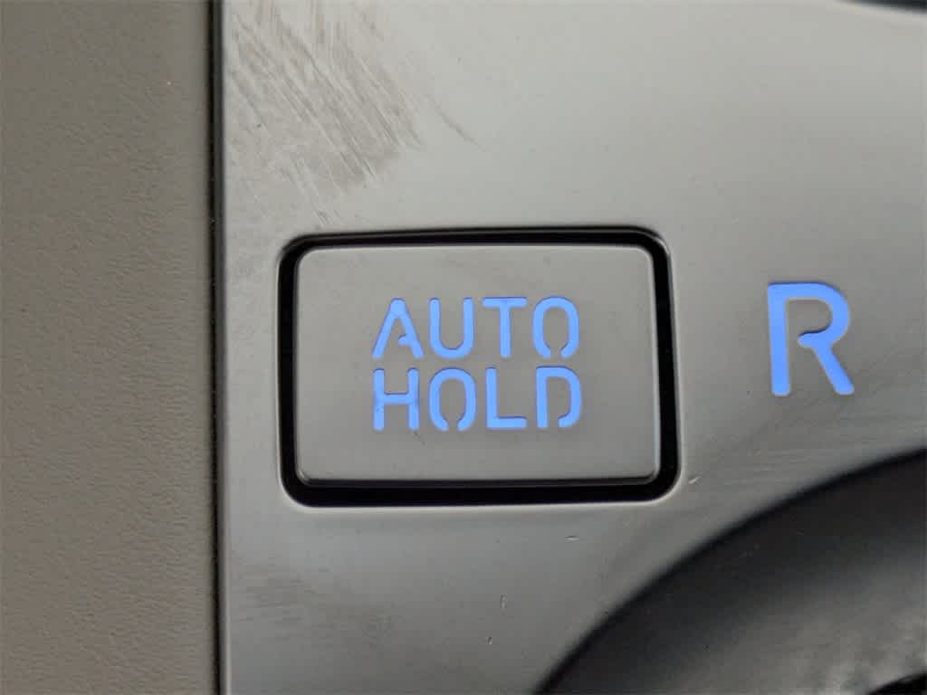 Thumbnail: 2022 Genesis GV70 - 34