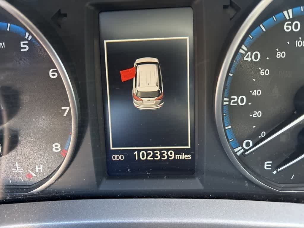 Thumbnail: 2018 Toyota RAV4 - 11