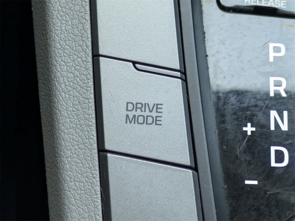 Thumbnail: 2018 Hyundai Elantra - 23